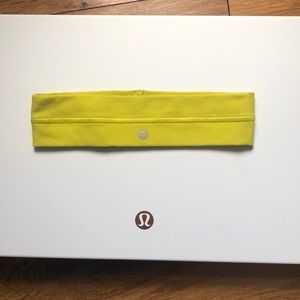 Lululemon - yellow hairband